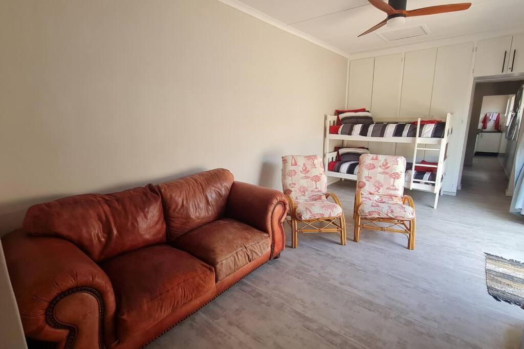 Rock Away Beach Condo. Хартенбос Екстериор снимка
